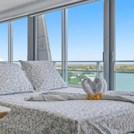 Апартаменты Panoramic Sea View Top-floor Waterfront