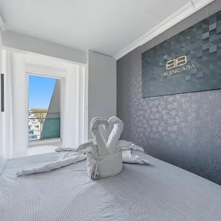 Апартаменты Panoramic Sea View Top-floor Waterfront *