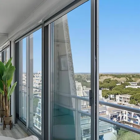Апартаменты Panoramic Sea View Top-floor Waterfront