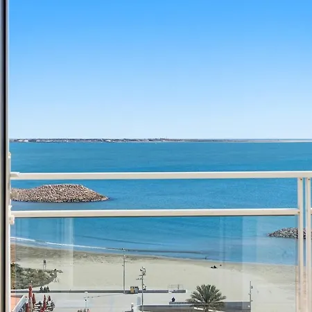 Panoramic Sea View Top-floor Waterfront Апартаменты Ла-Гранд-Мот